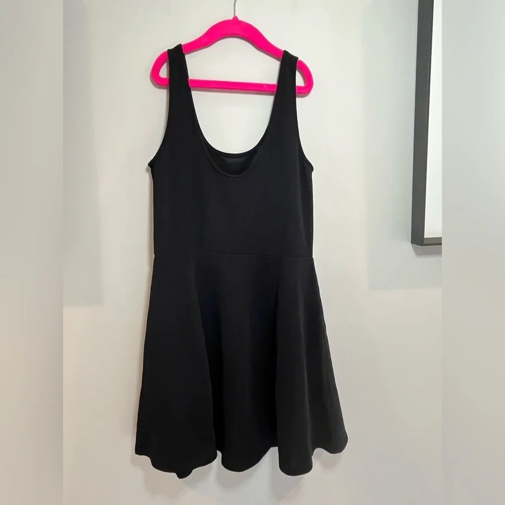 H&M Classic Black Mini Dress - Picture 3 of 4